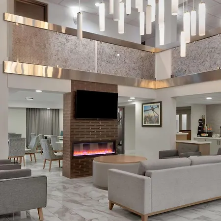 La Quinta By Wyndham Dallas I-35 Walnut Hill Ln-3